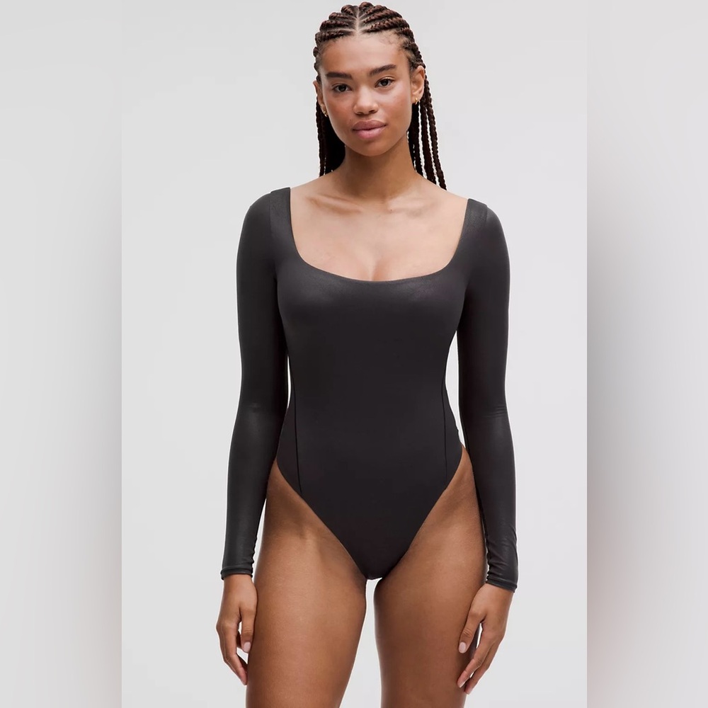 Wundermost Ultra-Soft Nulu Square-Neck Long-Sleeve Bodysuit Shine size L